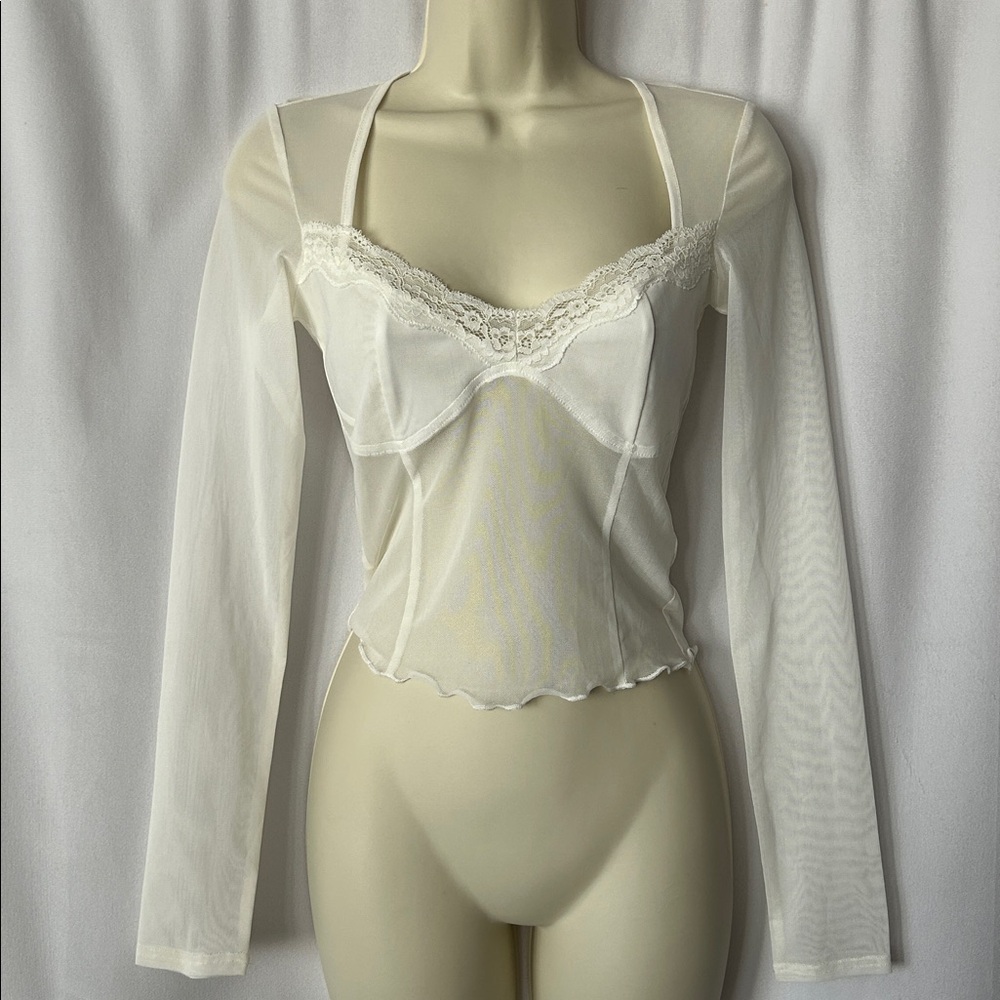 I.AM.GIA NWT Gianna White Sheer Long Sleeve Sheer Crop Top Shirt **Size M** 🔥🔥 - Picture 2 of 6